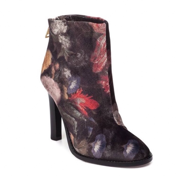 Joie Shoes - Joie Blayze Floral Velvet Bootie